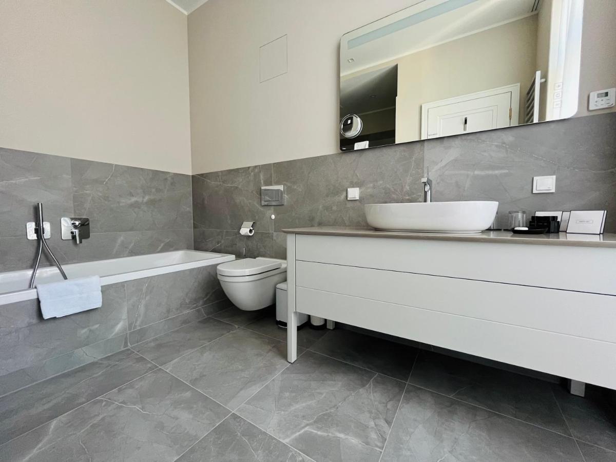 Luxury Home / 3-Raum-Suite An Der Frauenkirche / 6 Drezda Kültér fotó